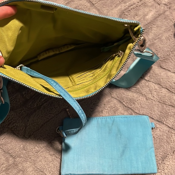 Blue Baggallini Crossbody - Picture 6 of 7